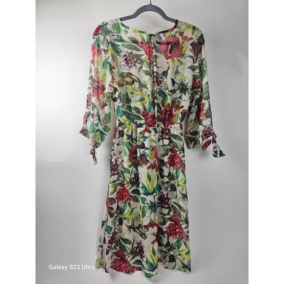 Women's szM, Haani beautiful floral wrap dress - Picture 5 of 8